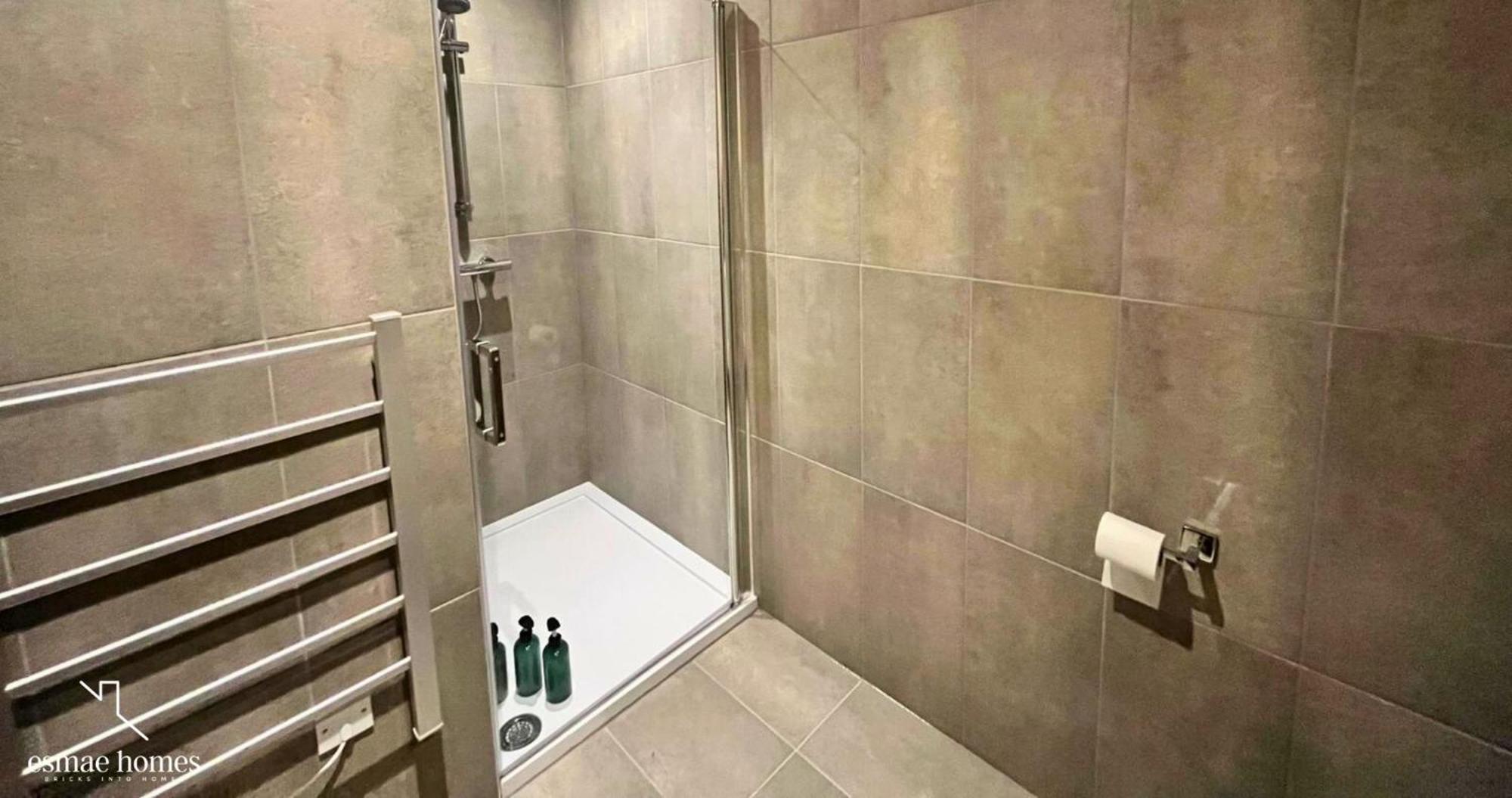 1Br Luxury Flat At Train Station - Long Stays Welcome - Just Ask Milton Keynes Exterior photo