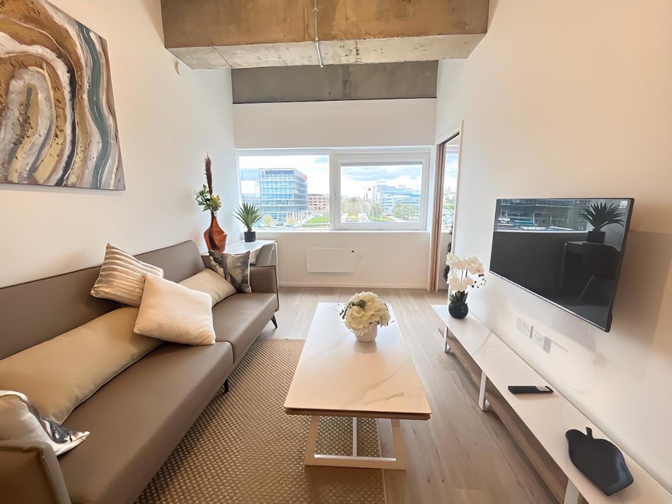1Br Luxury Flat At Train Station - Long Stays Welcome - Just Ask Milton Keynes Exterior photo